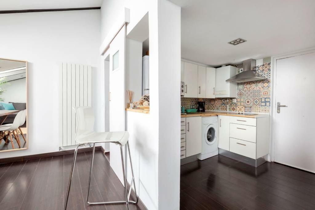 Modern Top Floor Loft At Malasana'S Heart Madrid Exterior photo