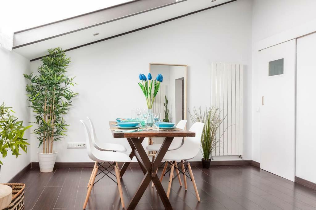 Modern Top Floor Loft At Malasana'S Heart Madrid Exterior photo